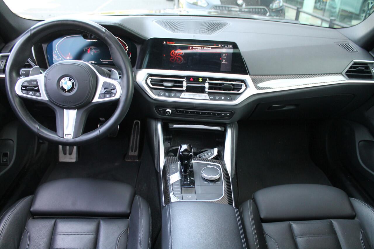 BMW 4-SERIE Gran Coupé M440i xDrive High Executive Automaat / Schuif-kanteldak / Laserlight / M Adaptief onderstel / Parking Assistant Plus / Comfort Access