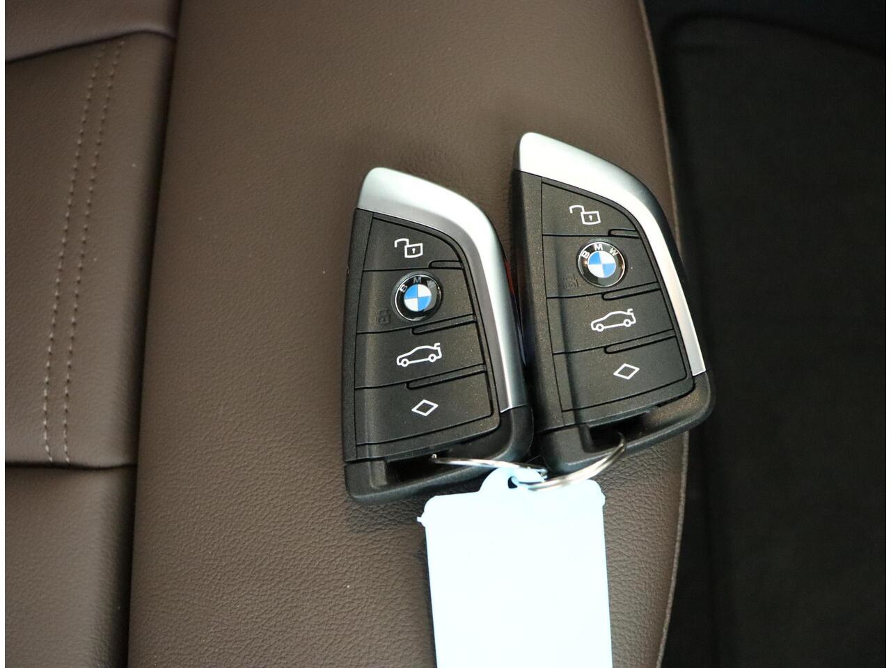 BMW 4-SERIE Coupé M440i xDrive | M Sportpakket Pro | Innovation Pack | Comfort Pack |