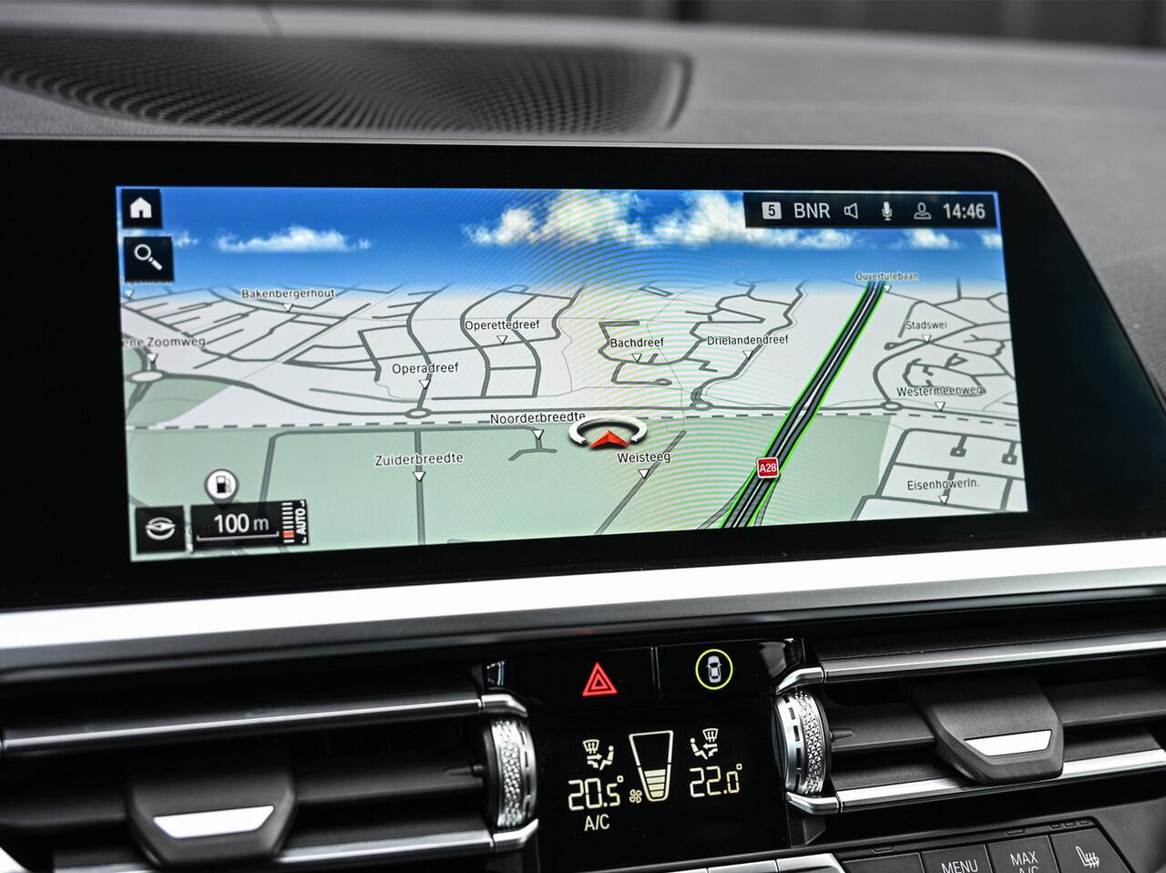 BMW 4-SERIE Gran Coupé M440i xDrive HIGH EXECUTIVE | M-SPORT PAKKET | SHADOW LINE | COMFORT ACCESS | MEMORY SEATS | HEAD-UP DISPLAY | ADAPTIVE CRUISE | VIRTUAL COCKPIT | STOEL - EN STUURVERWARMING | ACHTERBANK VERWARMING | EL. TREKHAAK