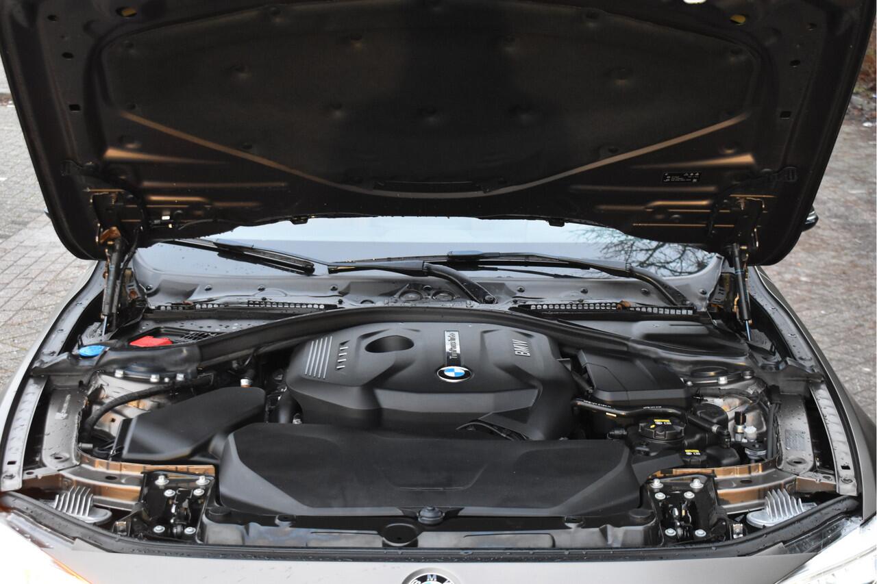 BMW 4-SERIE Gran Coupé 420i M-Sport Individual High Executive Edition | NL-Auto | Frozen Bronce Metallic | Leder | Stoelverwarming | Carplay | DAB | Virtual cockpit | Sportstoelen | NAP