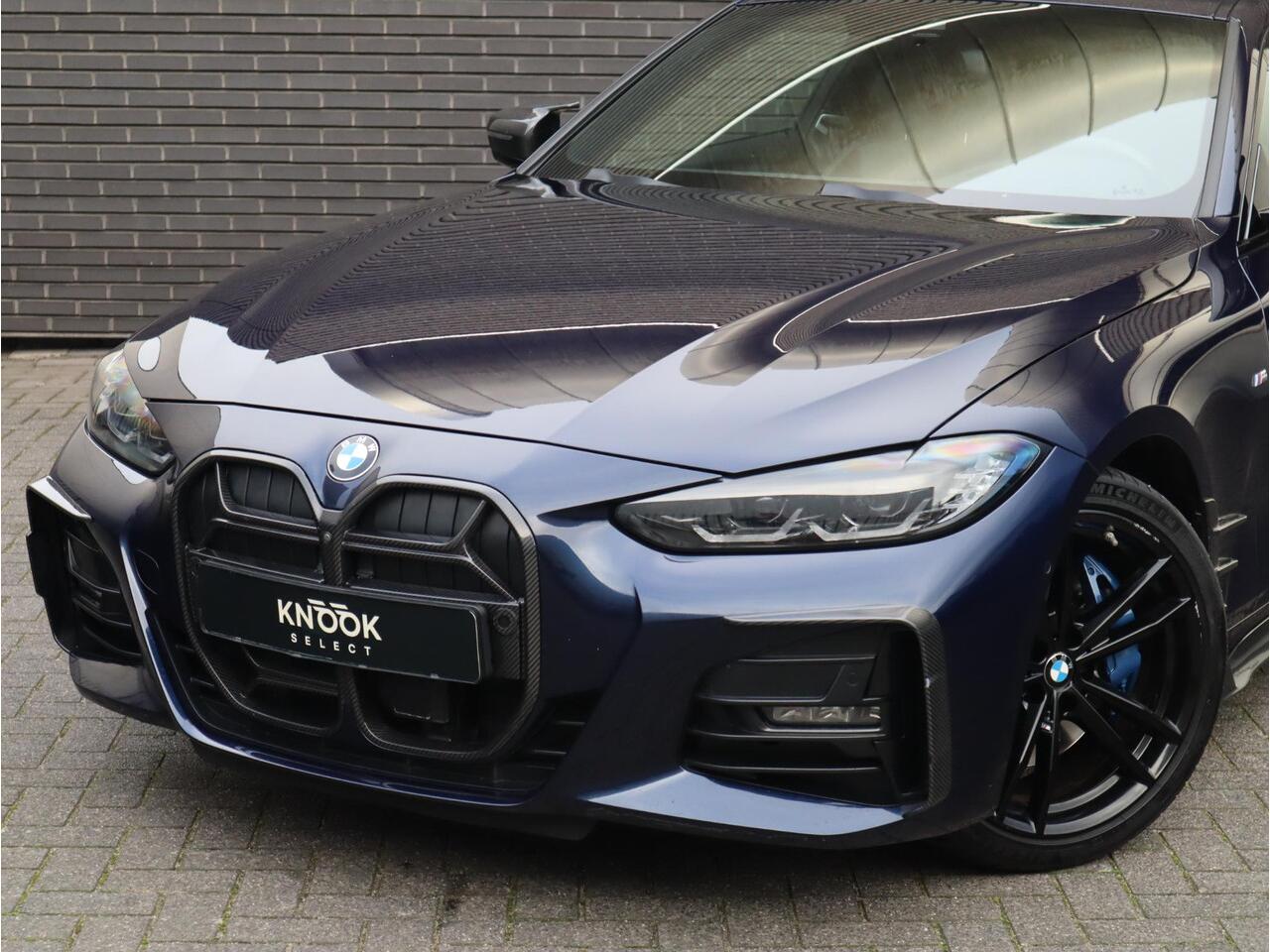 BMW 4-SERIE Coupé 430i High Executive M Sport / Automaat / Laser LED / Sportstoelen / 19 Inch / HarmanKardon / Head Up Display /