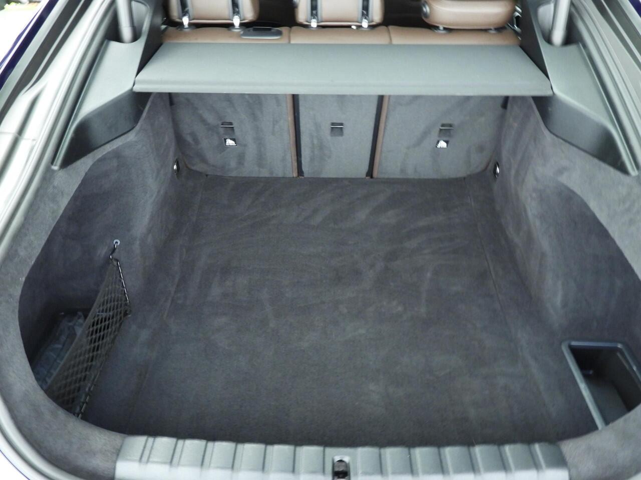 BMW 4-SERIE Gran Coupe 420i | M-Sportpakket | LED | Leder | HUD | Sportstoelen | Stoelverwarming | DAB | Harman-kardon sound | Alu 19 inch