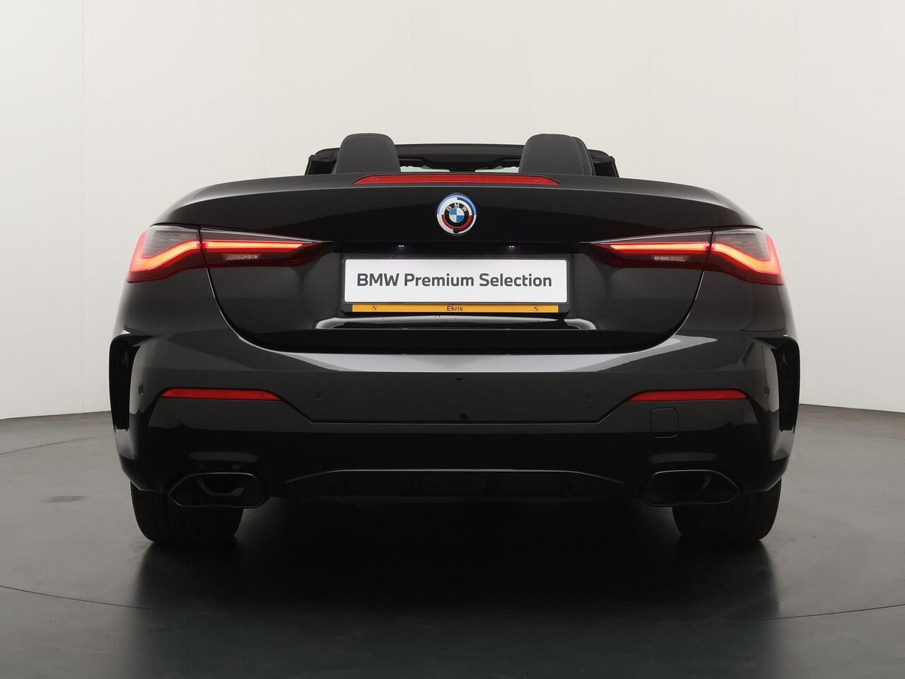 BMW 4-SERIE Cabrio M440i xDrive High Executive Stuur- en stoelverwarming | Air Collar | Laserlight | Dashboard Leder | HiFi Systeem | 19" M Dubbelspaak