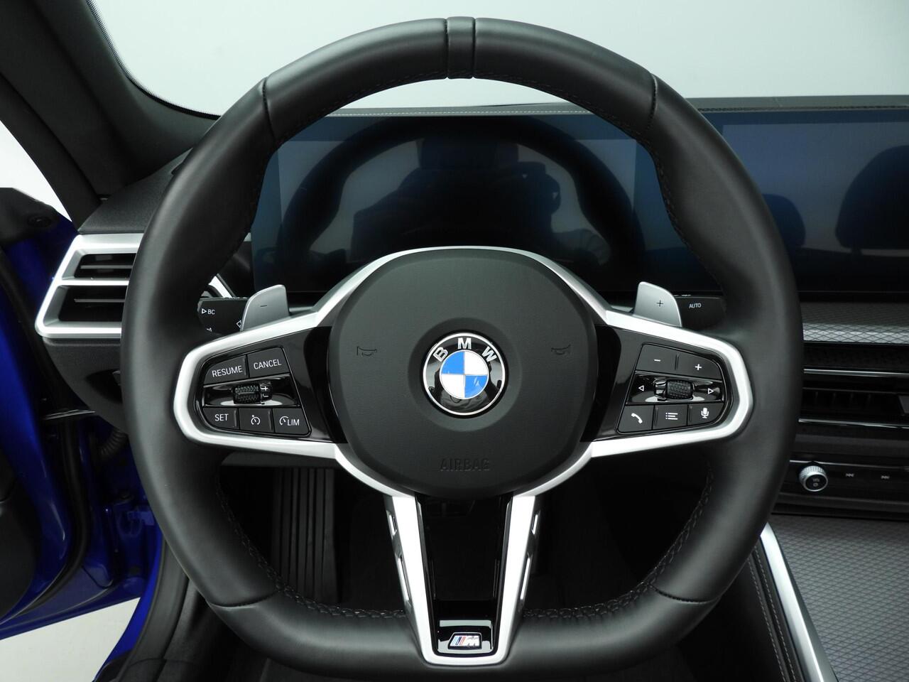 BMW 4-SERIE Cabrio 430i xDrive | M-Sportpakket | LED | Leder | Navigatie | Elektr. zetels | Sportstoelen | DAB | Alu 19 inch