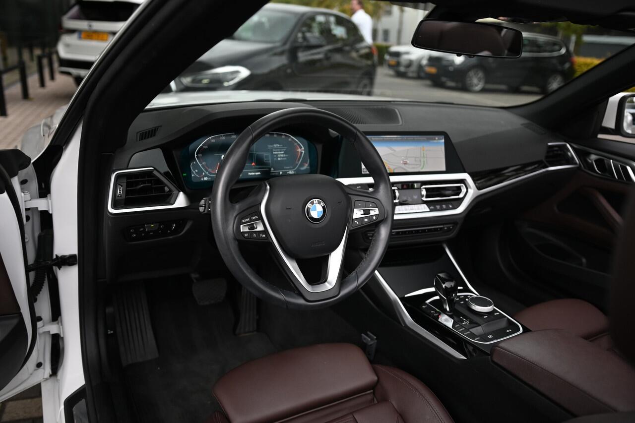 BMW 4-SERIE Cabrio 420i High Executive Automaat / Achteruitrijcamera / Parking Assistant / Live Cockpit Professional / Stoelverwarming / Cruise Control / 19" LMV