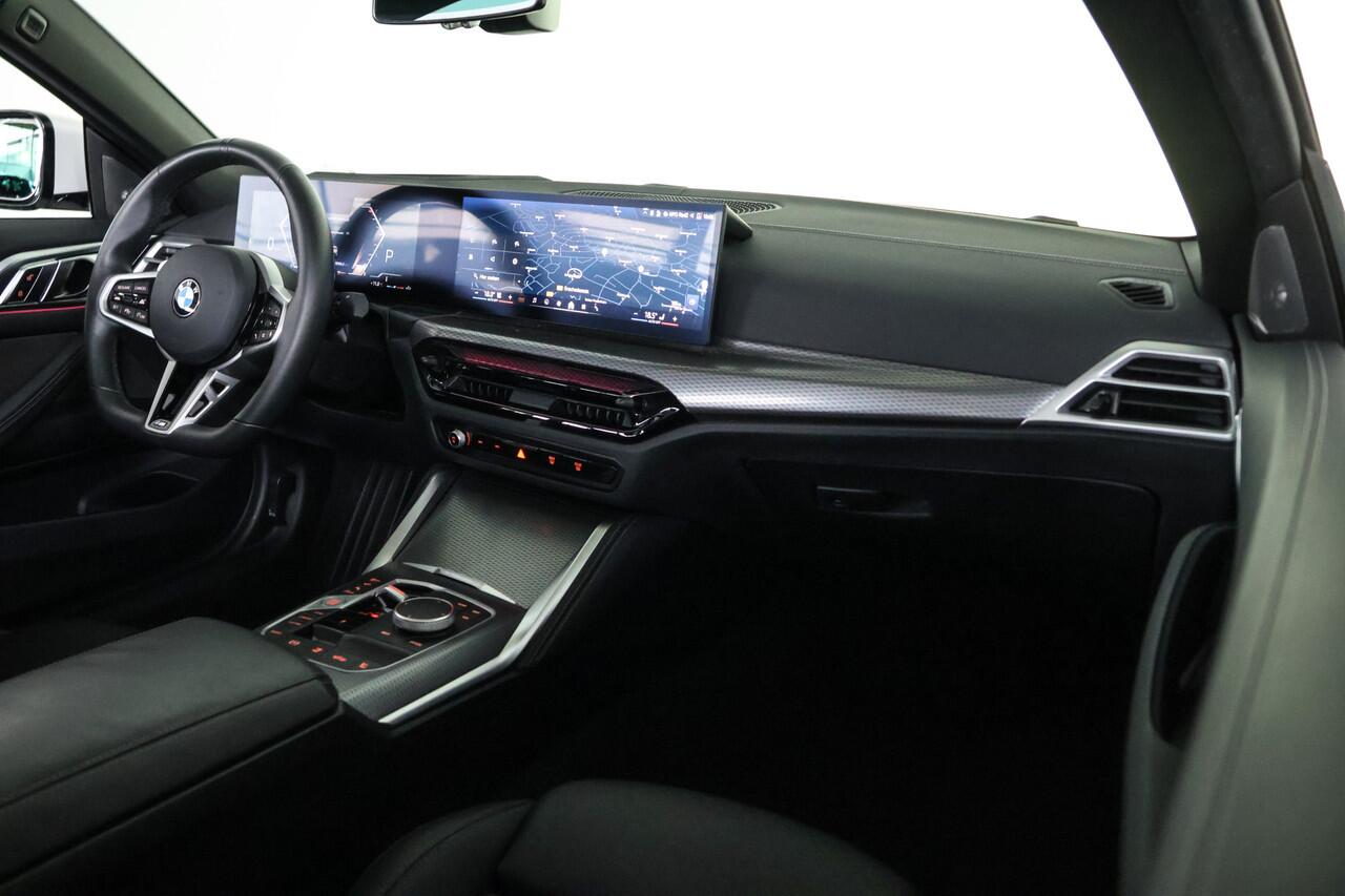 BMW 4-SERIE Cabrio 430i xDrive M-Sport / Opendak / Harman Kardon / ACC / HUD / Nekverwarming / 3D view / CarPlay