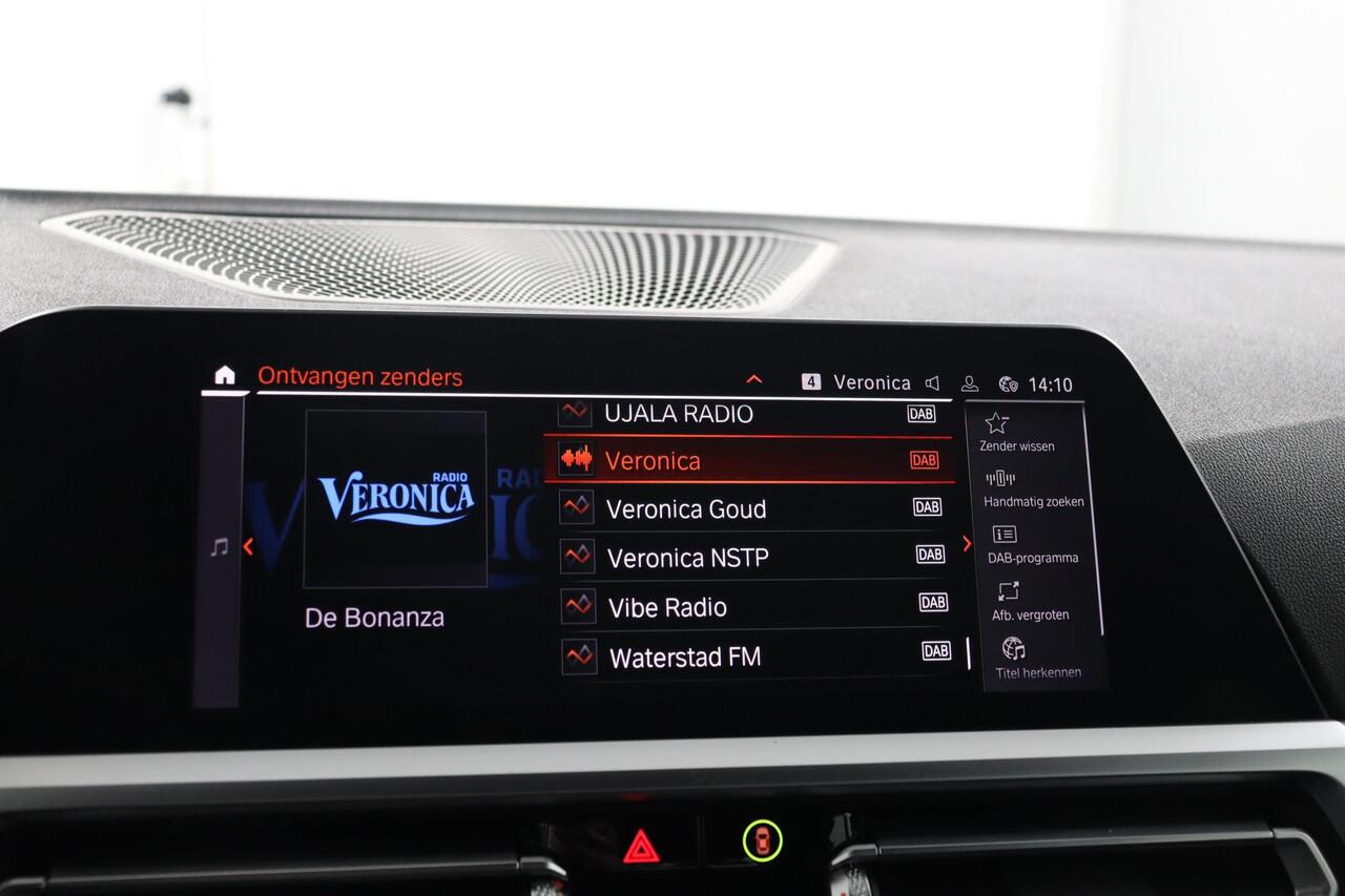 BMW 4-SERIE Gran Coupé 420i Business Edition Plus | M Sportpakket | Achteruitrijcamera | keyless entry | Voorstoelen verwarmd |