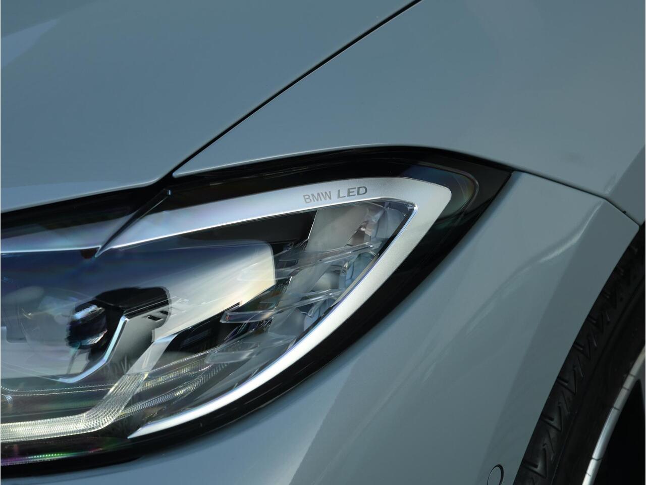 BMW 4-SERIE Cabrio 420i High Executive M Sportpakket/ Verwarmd Stuurwiel/ Comfort Access/ Achteruitrijcamera/ Stoelverwarming/ Active Cruise Control/ HiFi