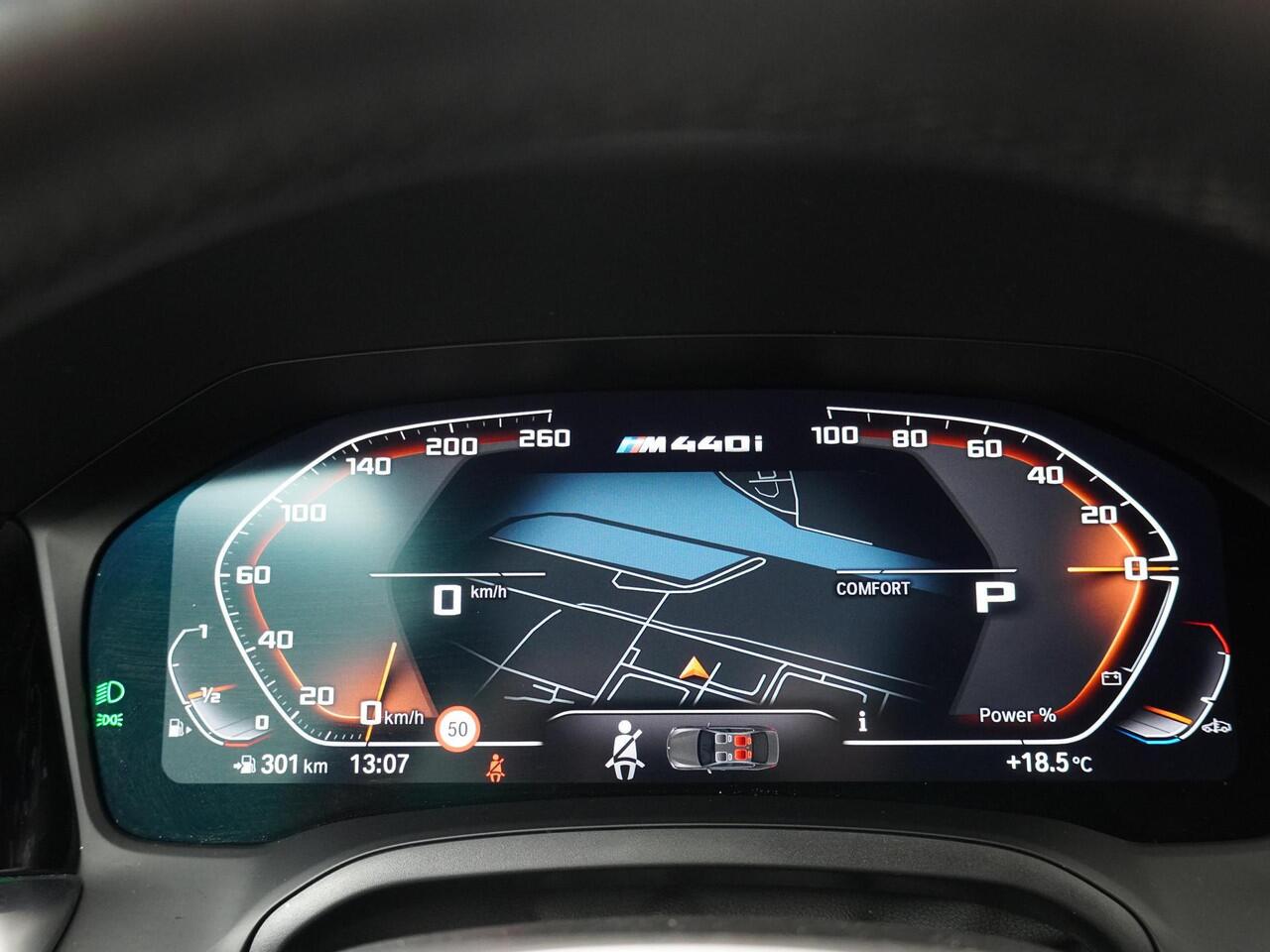 BMW 4-SERIE Cabrio M440i xDrive High Executive Stuur- en stoelverwarming | Air Collar | Laserlight | Dashboard Leder | HiFi Systeem | 19" M Dubbelspaak