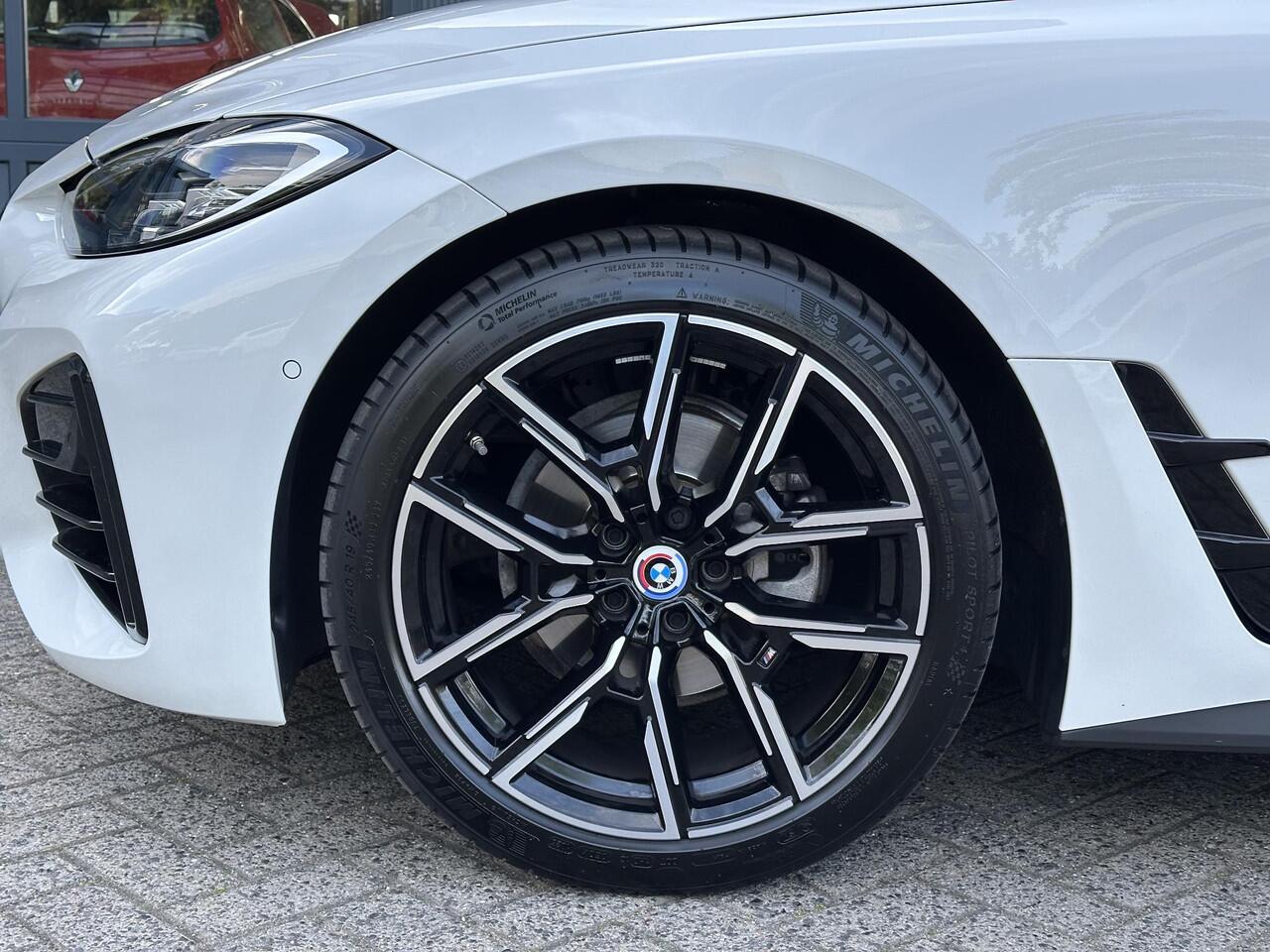 BMW 4-SERIE Gran Coupé 420i M-Sport Business Edition Plus | LEDER | HEAD UP | DAB | TREKHAAK