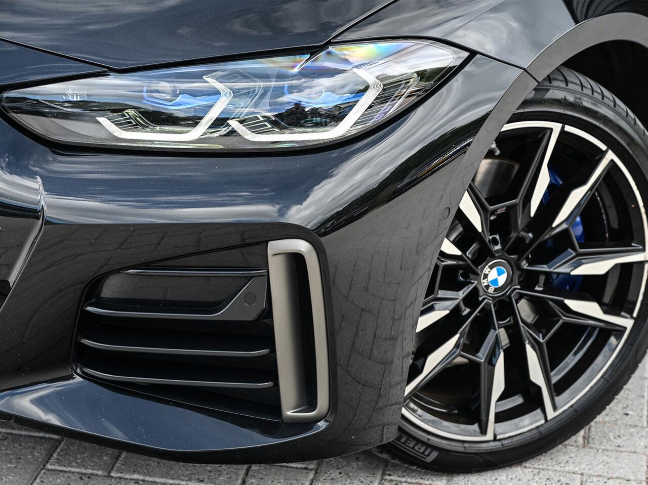 BMW 4-SERIE Gran Coupé M440i xDrive HIGH EXECUTIVE | M-SPORT PAKKET | SHADOW LINE | COMFORT ACCESS | MEMORY SEATS | HEAD-UP DISPLAY | ADAPTIVE CRUISE | VIRTUAL COCKPIT | STOEL - EN STUURVERWARMING | ACHTERBANK VERWARMING | EL. TREKHAAK