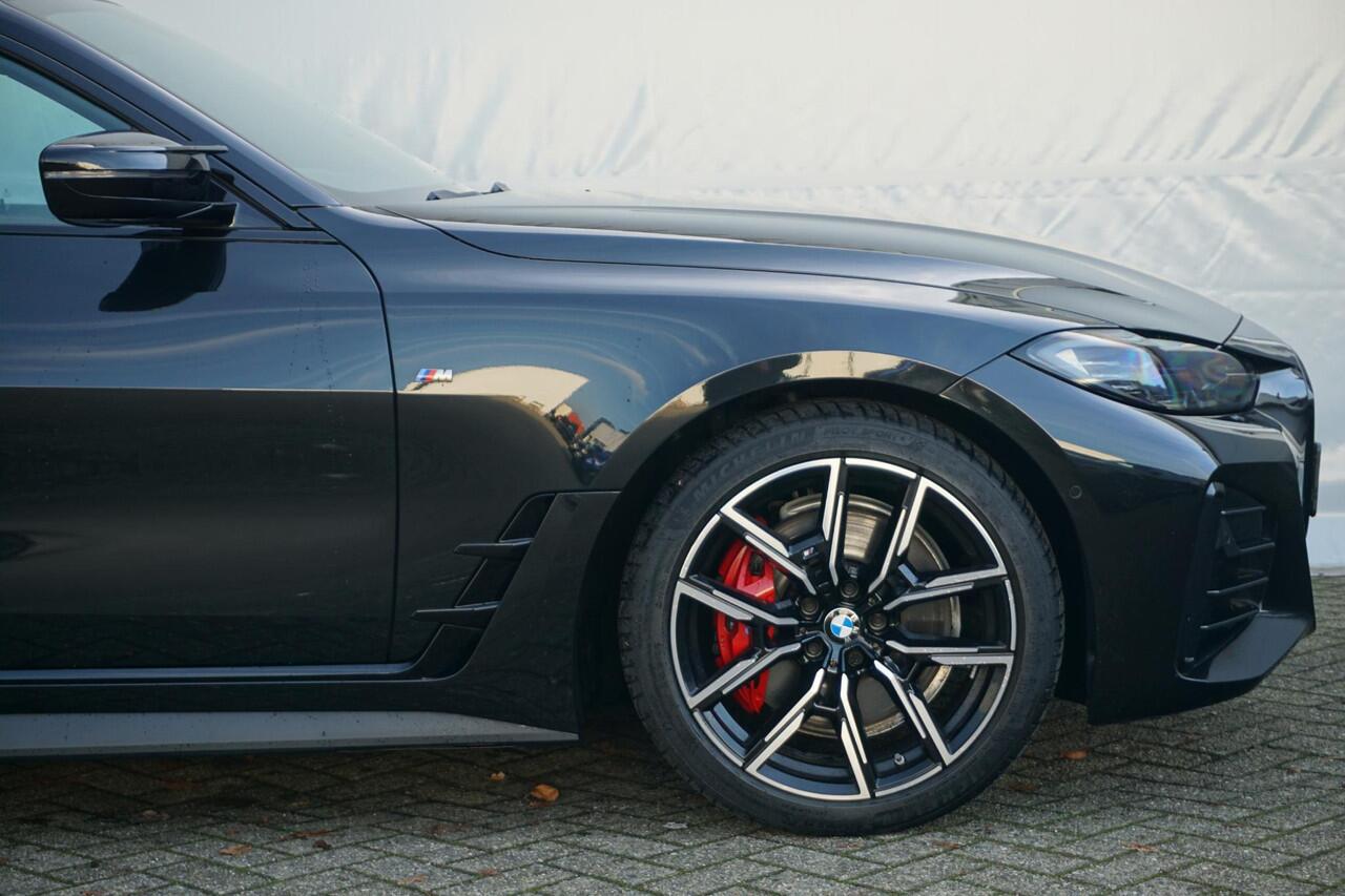 BMW 4-SERIE Gran Coupé M440i xDrive M Sportpakket Pro 19'' / HiFi / Elektrisch verstelbare stoelen / M Sportdifferentieel