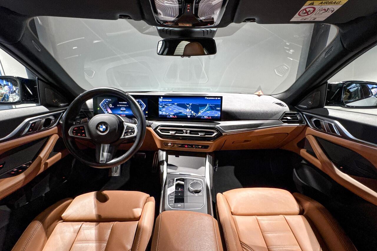 BMW 4-SERIE Gran Coupé M440i High Executive | M Sport Pro | Glazen schuif-/kanteldak | Harman Kardon | Stoelverwarming |