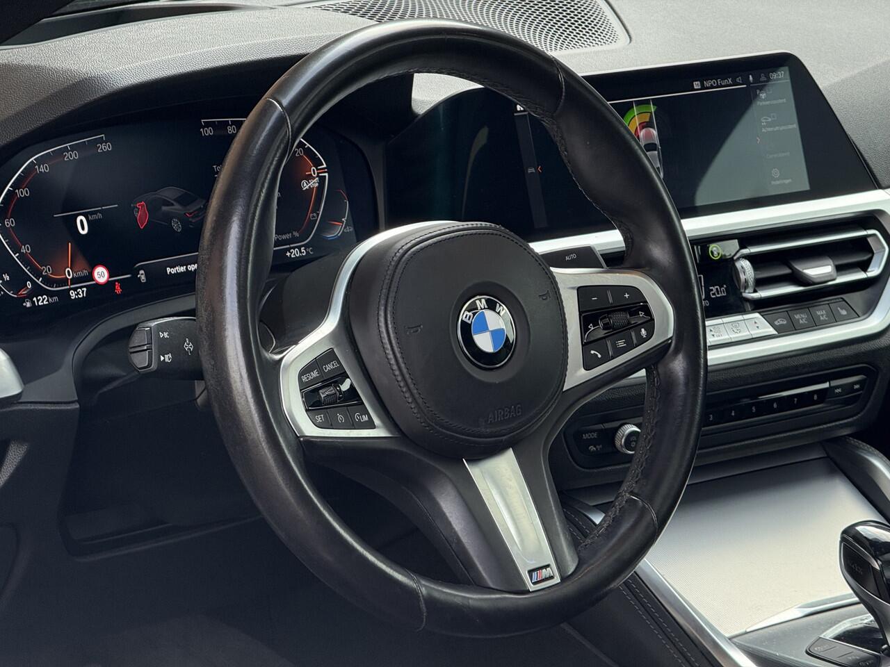 BMW 4-SERIE Coupé 420i High Executive M-Pakket Head-Up / Schuifdak / Night Pakket / Laser Led / Leer