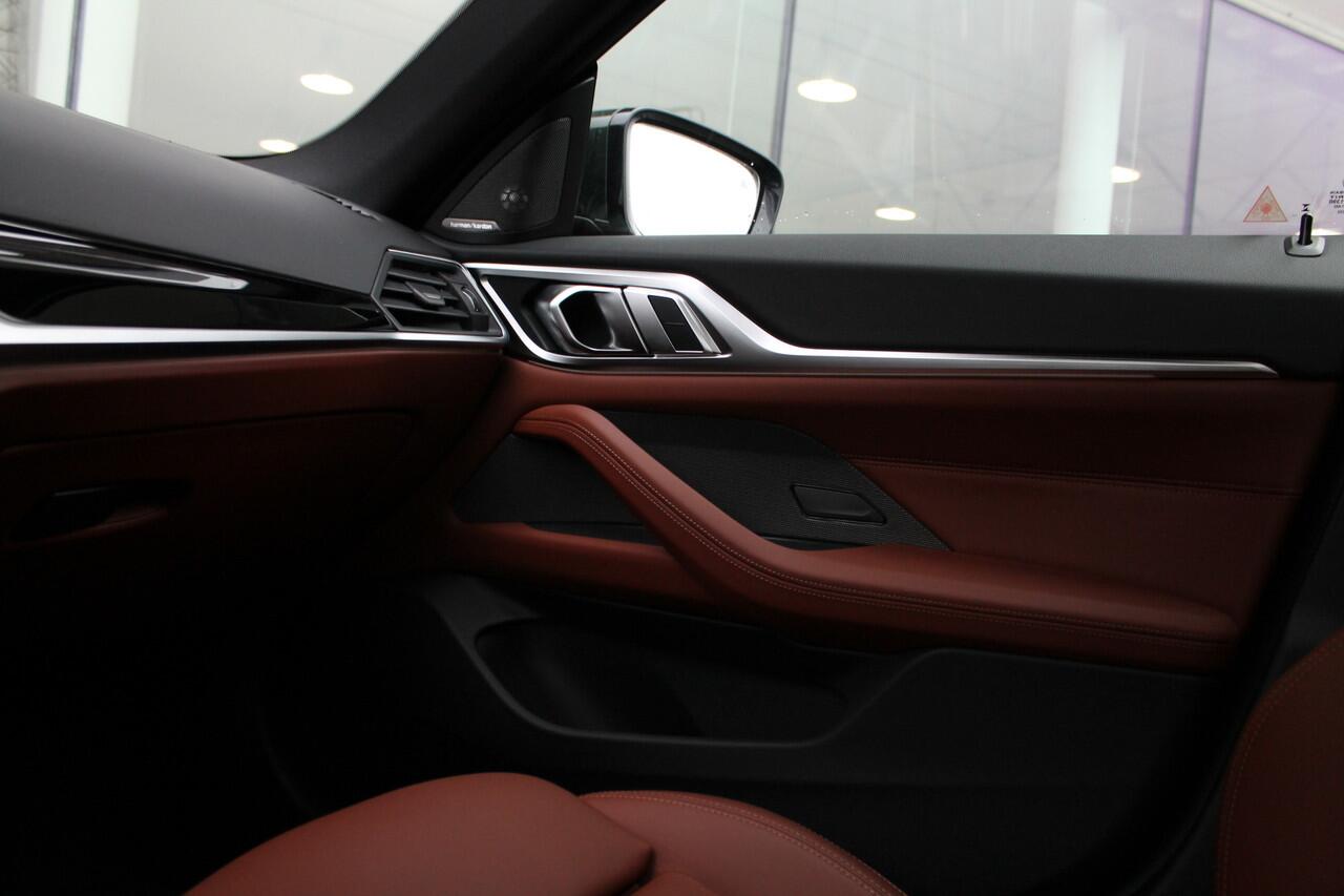 BMW 4-SERIE Gran Coupé 430i High Executive Automaat / Schuif-kanteldak / Parking Assistant Plus / Active Cruise Control / Comfort Access / Stuurverwarming