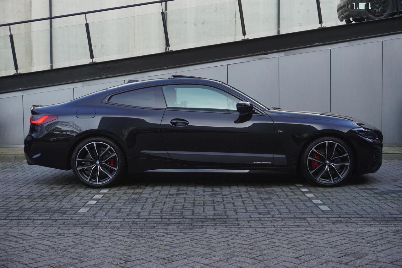 BMW 4-SERIE Coupé 430i M Sportpakket Pro | High Executive | Elektrisch bediend glazen schuif-/kanteldak | Parking Assistant Plus | HiFi System | Elektrisch verstelbare stoelen