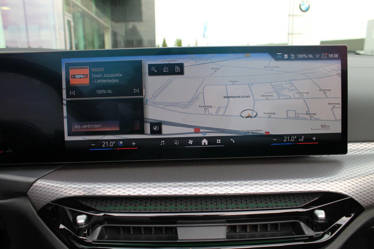 BMW 4-SERIE Cabrio 420i High Executive M Sport Automaat / Air Collar / Parking Assistant Plus / Comfort Access / Stuurverwarming / M Sportonderstel / Live Cockpit Professional