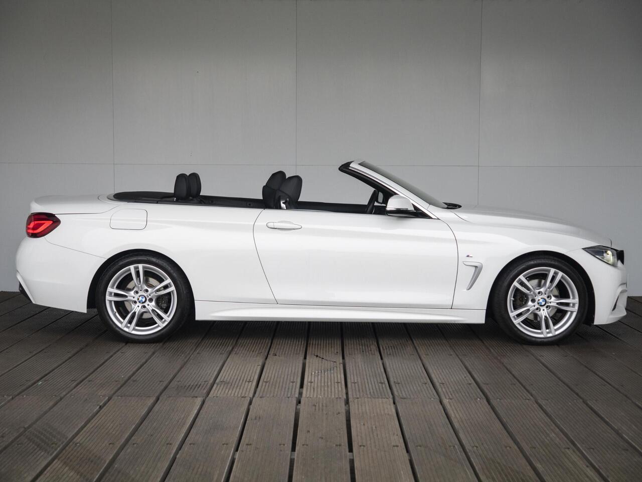 BMW 4-SERIE Cabrio 420i | M Sportpakket | Stoelverwarming | PDC | Cruise Control | LED | 18''