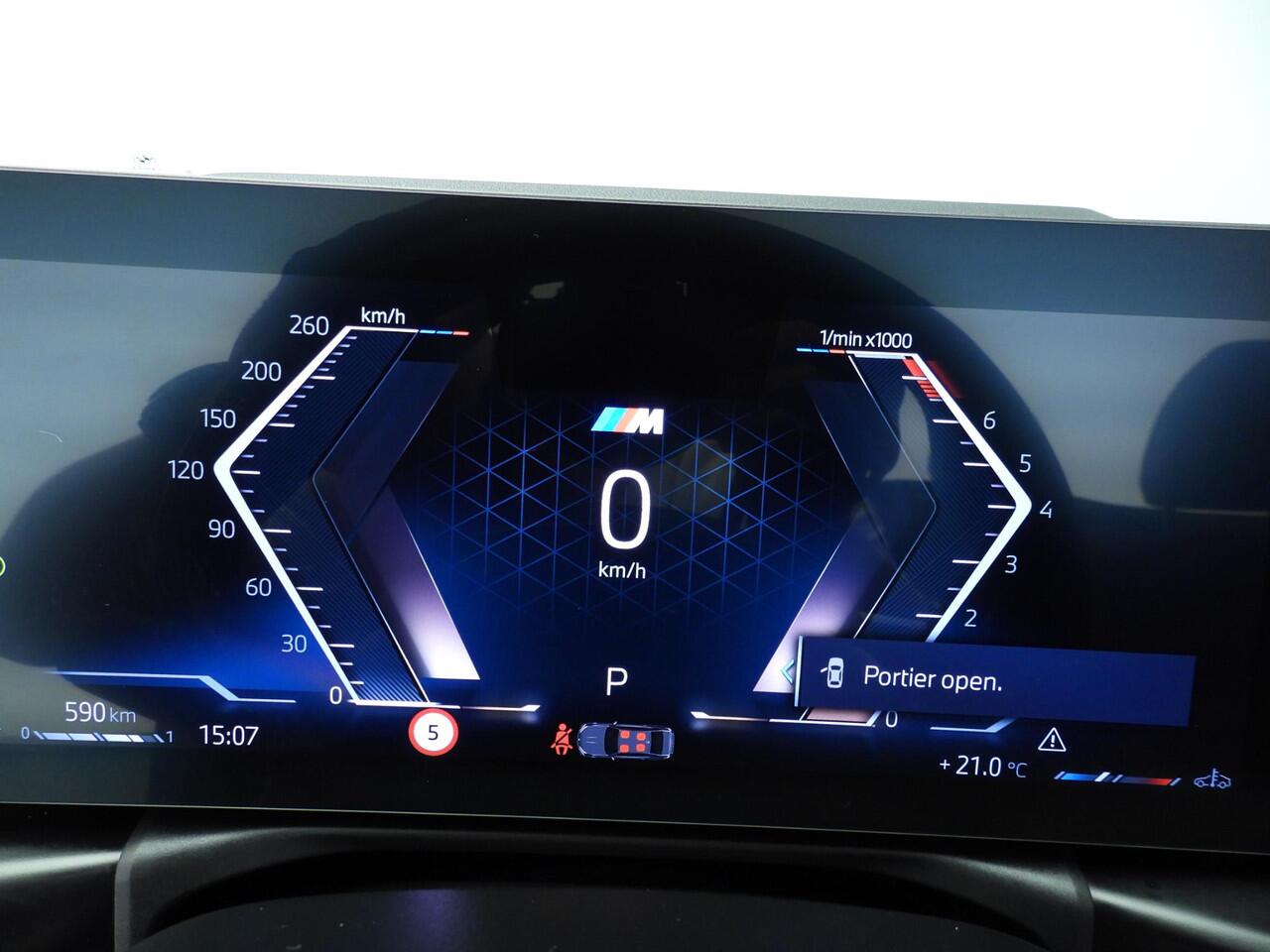 BMW 4-SERIE Cabrio 430i xDrive | M-Sportpakket | LED | Leder | Navigatie | Elektr. zetels | Sportstoelen | DAB | Alu 19 inch