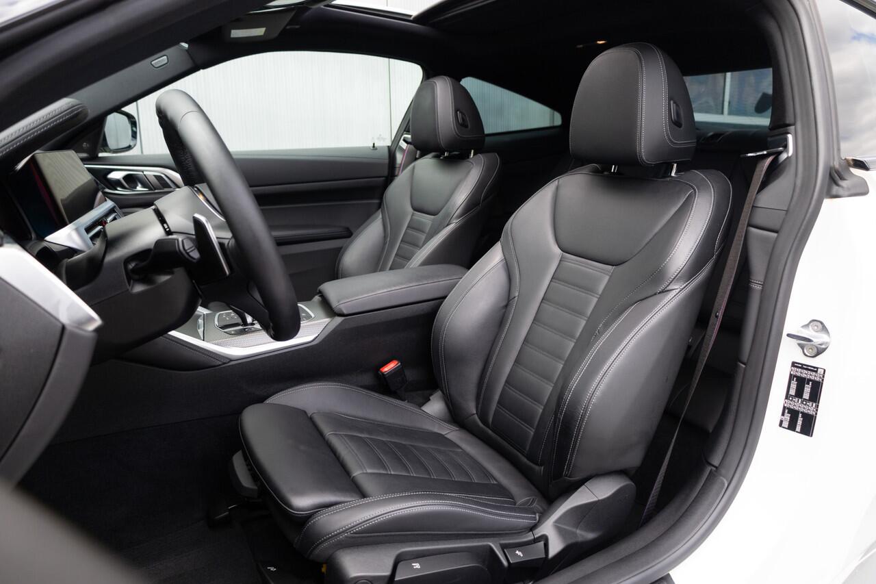 BMW 4-SERIE Coupé 430i 259 pk High Executive M-Sportpakket / NL-Auto/ Keyless/ Head-Up/ Laser/ Schuifdak/ Harman&Kardon/ Apple-Carplay/ Park.Sens/ 19'' LMV