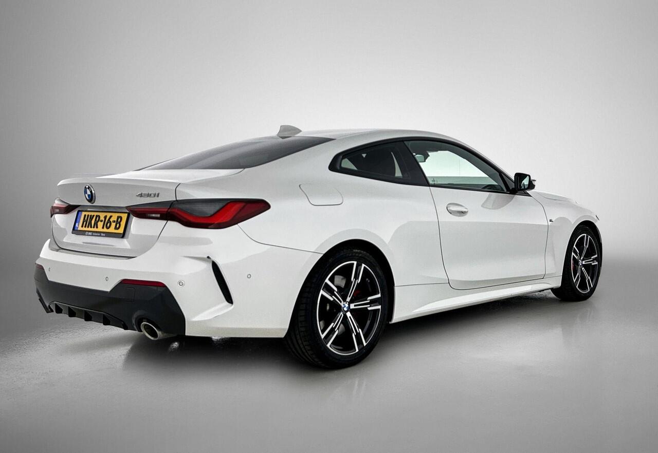 BMW 4-SERIE Coupé 430i 258PK High Executive M-SPORT | CAMERA | AD-CRUISE | LEER-ALCANTARA