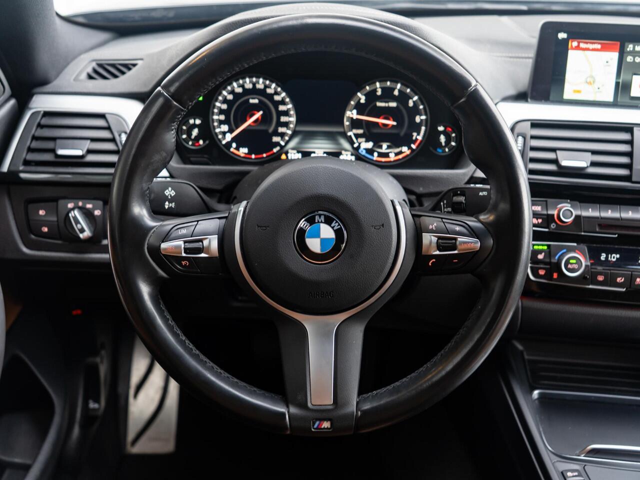 BMW 4-SERIE Gran Coupé 418i | Executive | M Sportpakket | PDC | Stoelverwarming | Cruise Control | 19''
