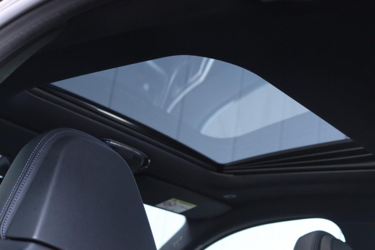 BMW 4-SERIE M440i xDrive 374PK Pano M Stoelen Laser ACC -VOL-