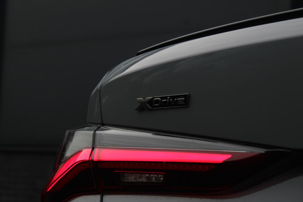 BMW 4-SERIE Coupé M440i xDrive M-Sport Pro High Executive | Harman Kardon | 20 Inch | Keyless | Elektrisch verstelbare stoelen