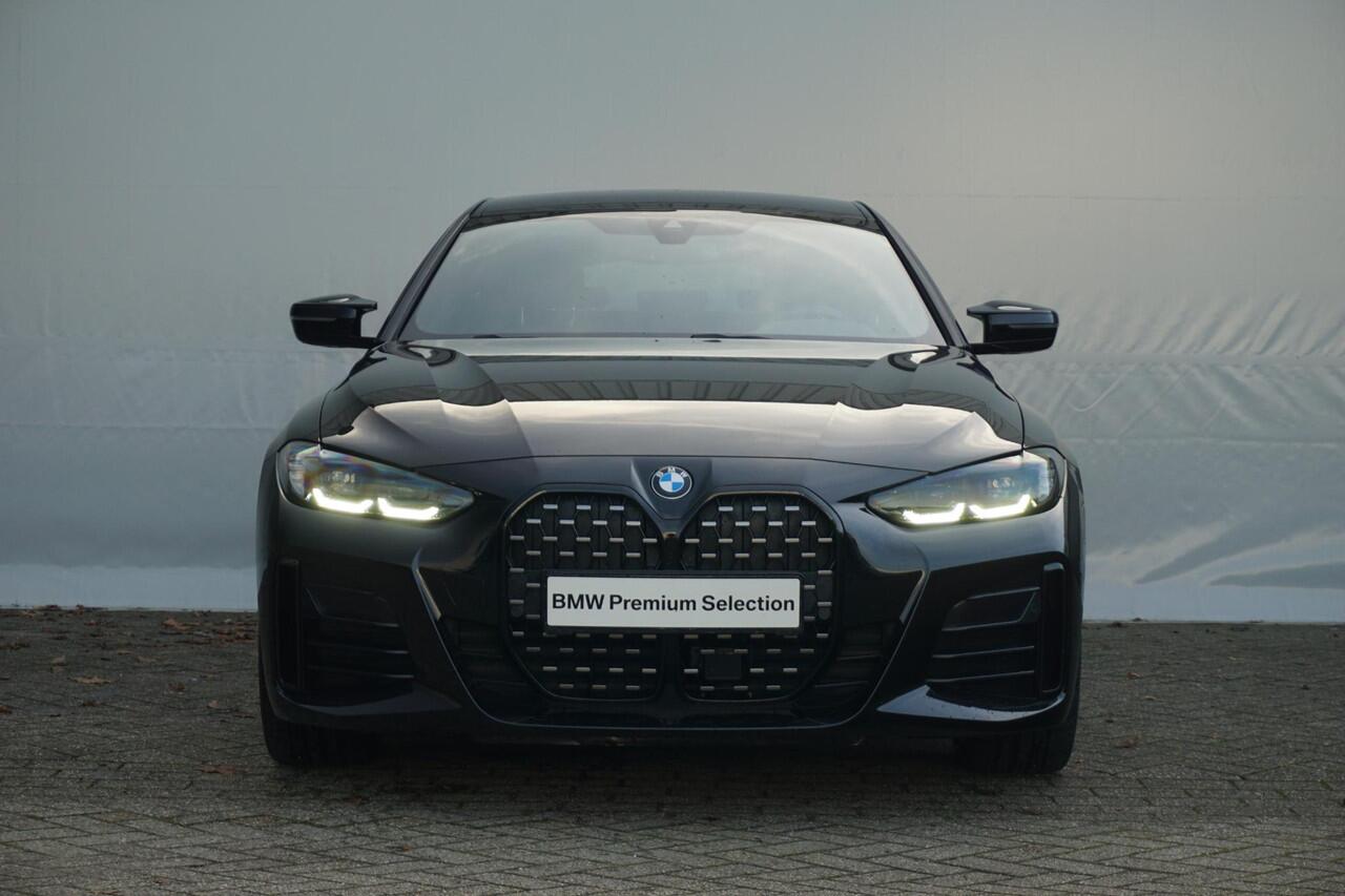 BMW 4-SERIE Gran Coupé M440i xDrive M Sportpakket Pro 19'' / HiFi / Elektrisch verstelbare stoelen / M Sportdifferentieel