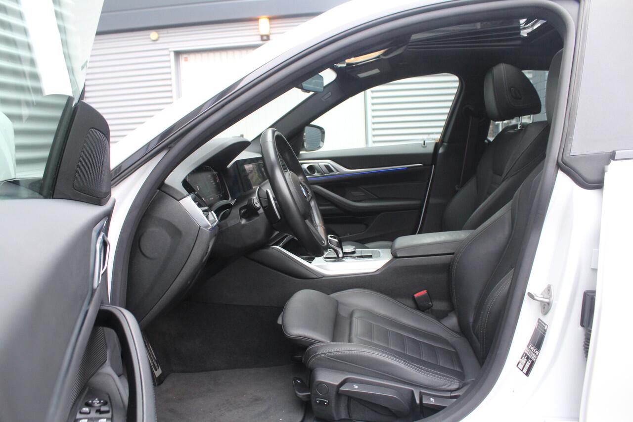 BMW 4-SERIE Gran Coupé 420i 184pk Business Edition Plus M Sportpakket Automaat BTW NL-Auto NAP Clima Cruise Navi Camera Schuif-kanteldak 17"LMV Leder El. Klep