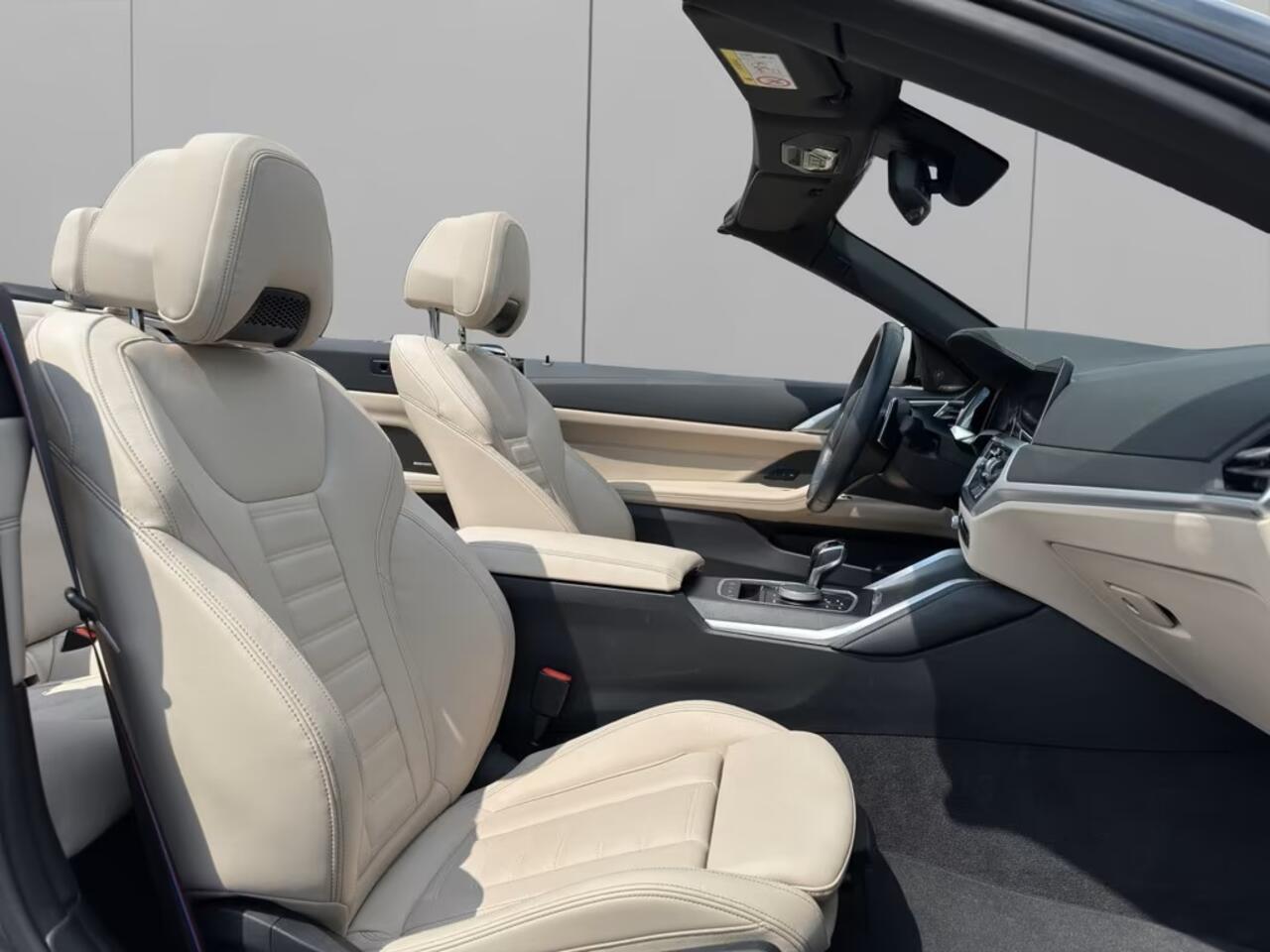 BMW 4-SERIE Cabrio 430i M-Sport 19 Inch LED Navi Camera Keyless Stuur en Stoel verwarming