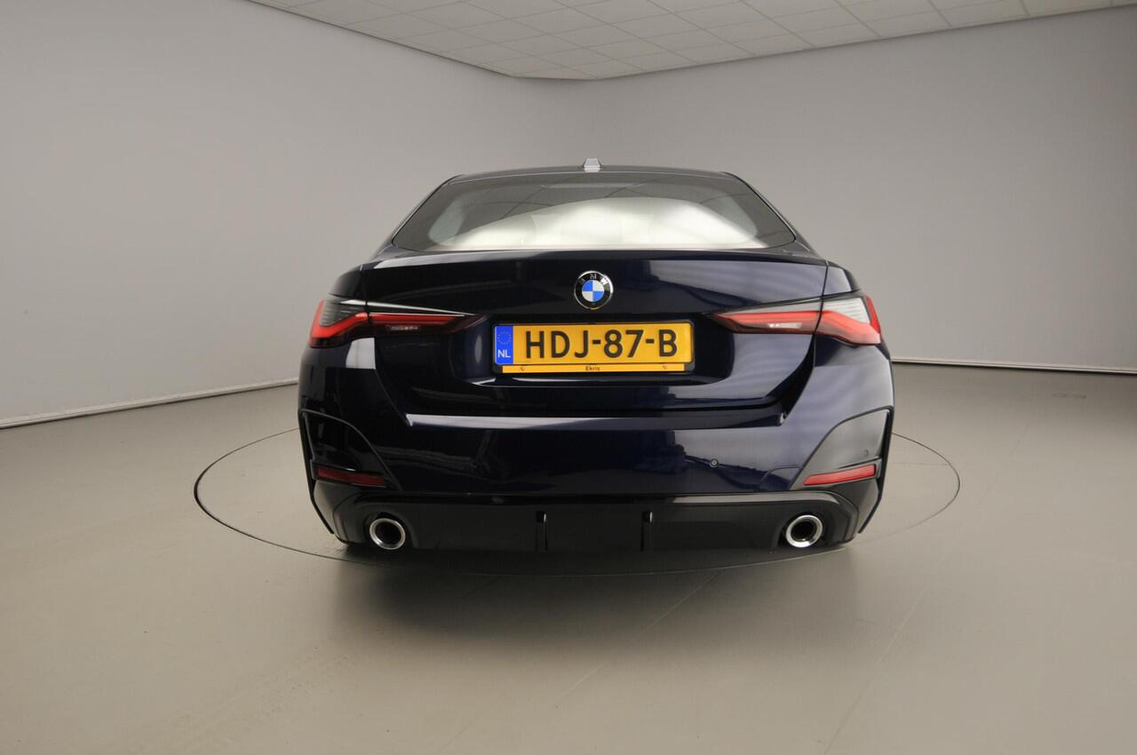 BMW 4-SERIE Gran Coupe 420i | M-Sportpakket | LED | Leder | HUD | Sportstoelen | Stoelverwarming | DAB | Harman-kardon sound | Alu 19 inch