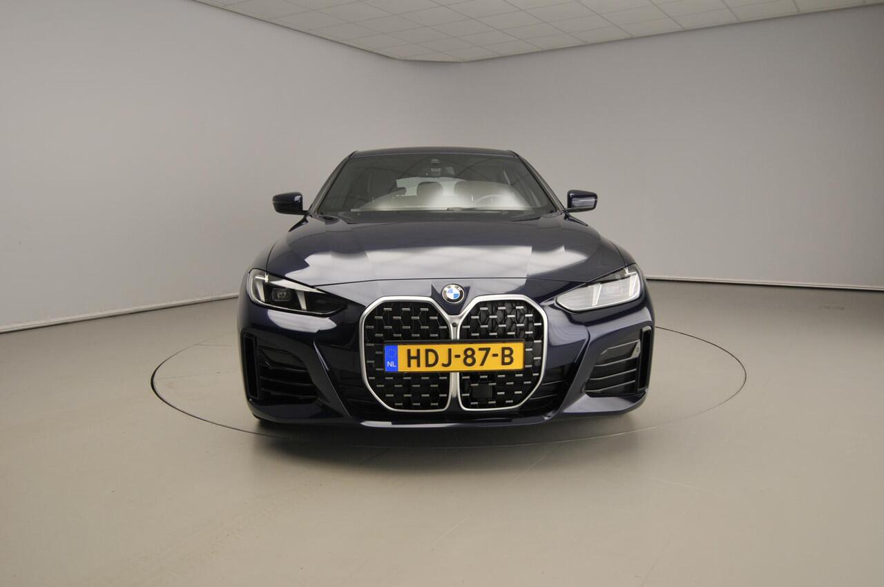 BMW 4-SERIE Gran Coupe 420i | M-Sportpakket | LED | Leder | HUD | Sportstoelen | Stoelverwarming | DAB | Harman-kardon sound | Alu 19 inch