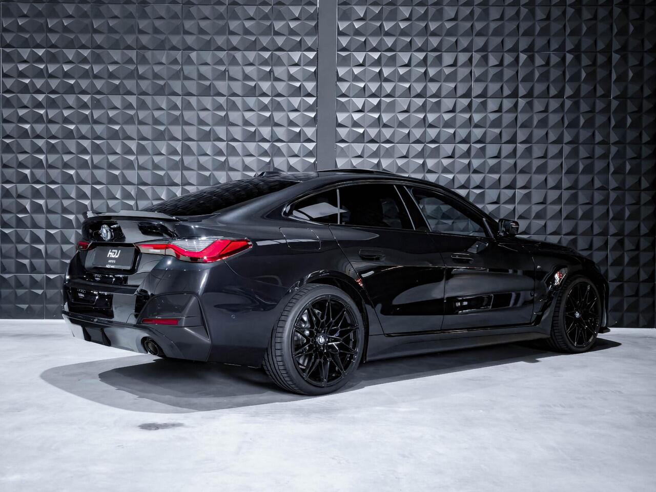 BMW 4-SERIE Gran Coupé 430i xDrive M Sport | 20" | Schuifdak | H&K | HUD | Topv. | Sport Diff | Drive Ass + |