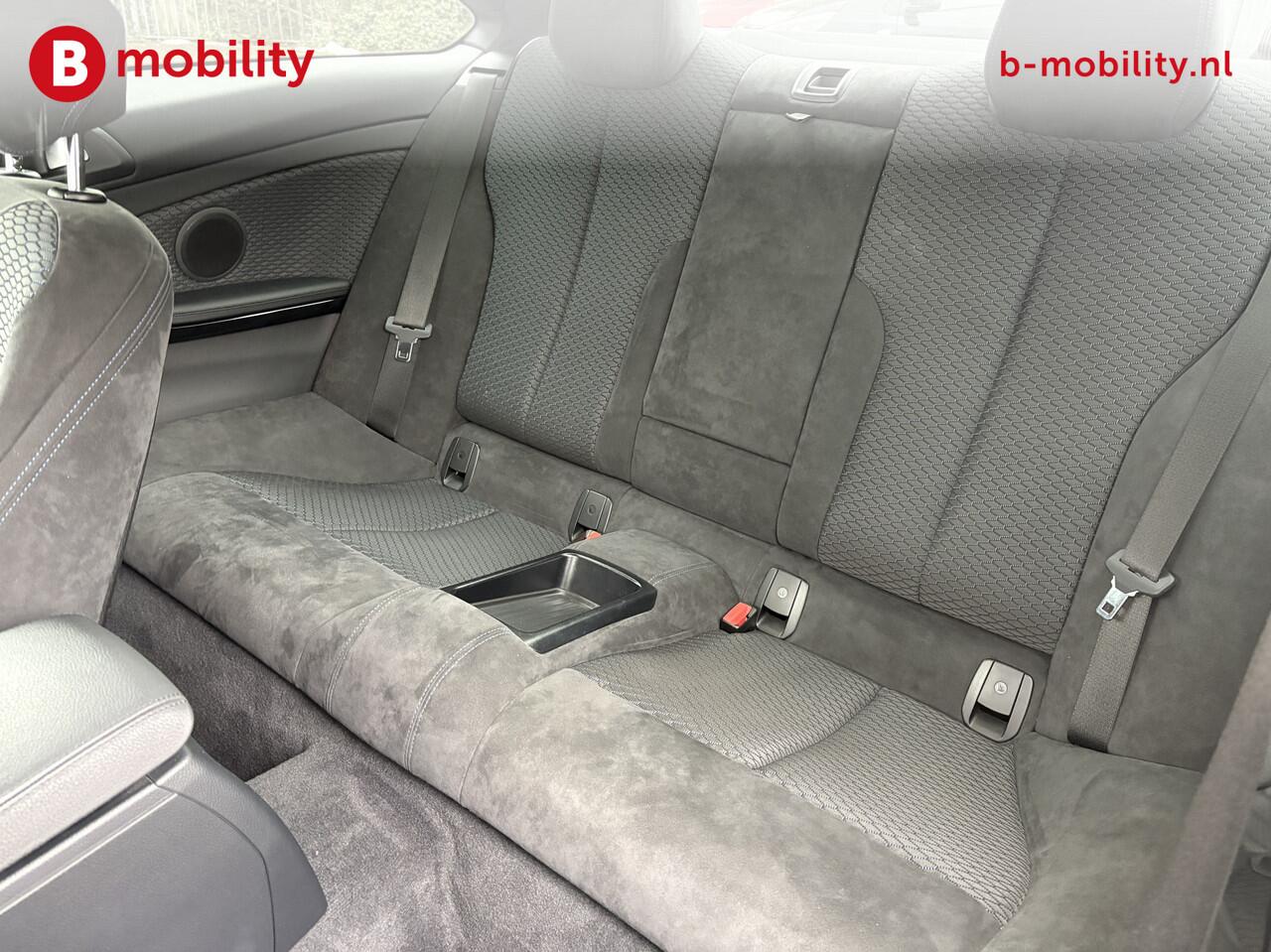 BMW 4-SERIE Coupé 418i Executive M-sport M-Performance Apple CarPlay | 20'' M-Perfromance | Sportstoelen | PDC | Uniek!