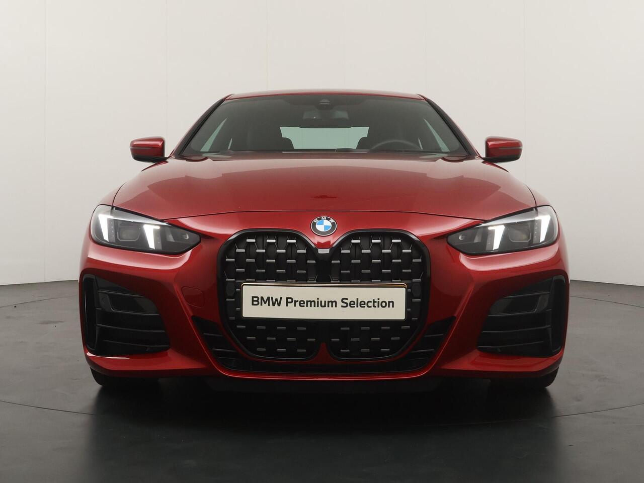 BMW 4-SERIE Coupé 430i xDrive Glazen Schuif-/kanteldak | Leder | HiFi | Stoelverwarming | Camera | Parkeersensoren V+A |