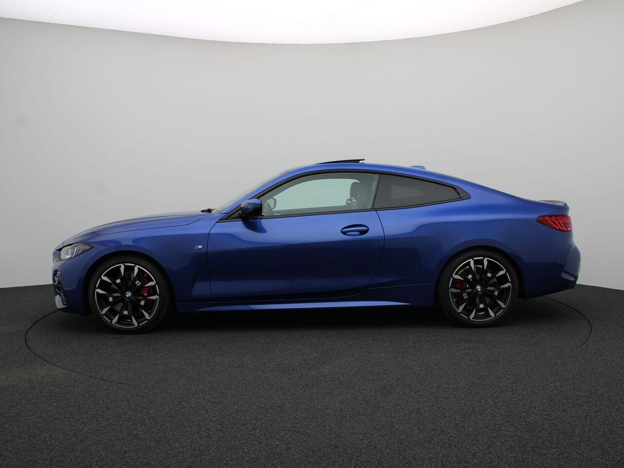 BMW 4-SERIE Coupé 420i | M Sportpakket Pro | Innovation Pack | Comfort Pack | Schuifdak | Comfort Access | Driving Assistant Professional | DAB | HiFi| 19'' | Ekris Selection