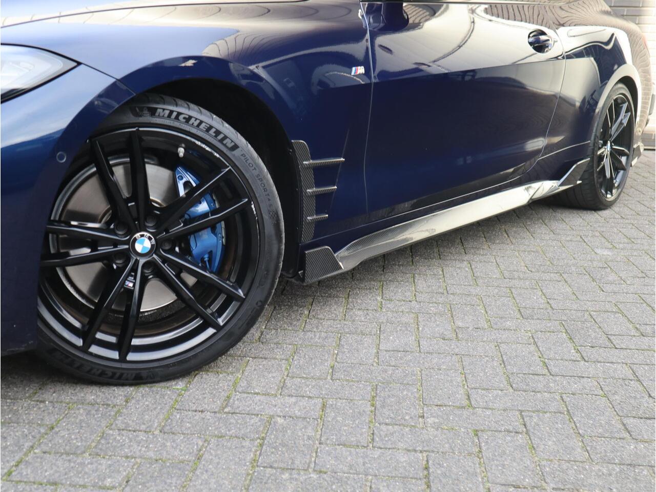 BMW 4-SERIE Coupé 430i High Executive M Sport / Automaat / Laser LED / Sportstoelen / 19 Inch / HarmanKardon / Head Up Display /