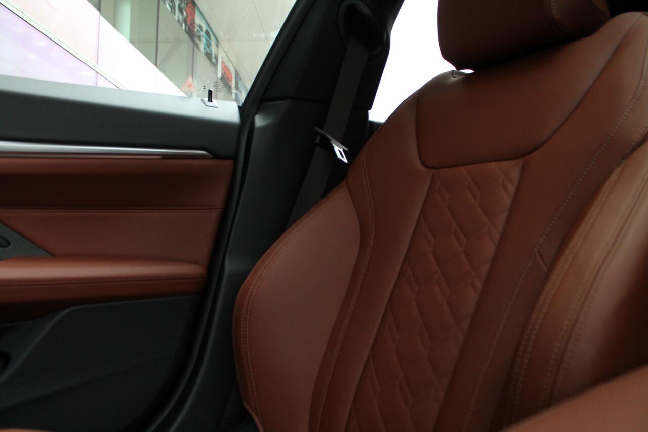 BMW 4-SERIE Gran Coupé 430i High Executive Automaat / Schuif-kanteldak / Parking Assistant Plus / Active Cruise Control / Comfort Access / Stuurverwarming