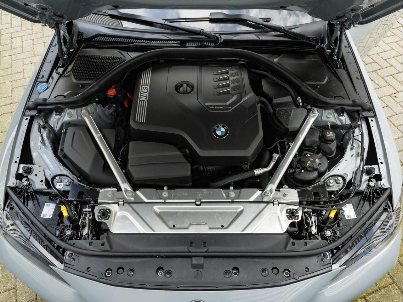 BMW 4-SERIE Cabrio 430i xDrive M-Sport Pro - Widescreen - Camera - Hifi - Stoelverwarming