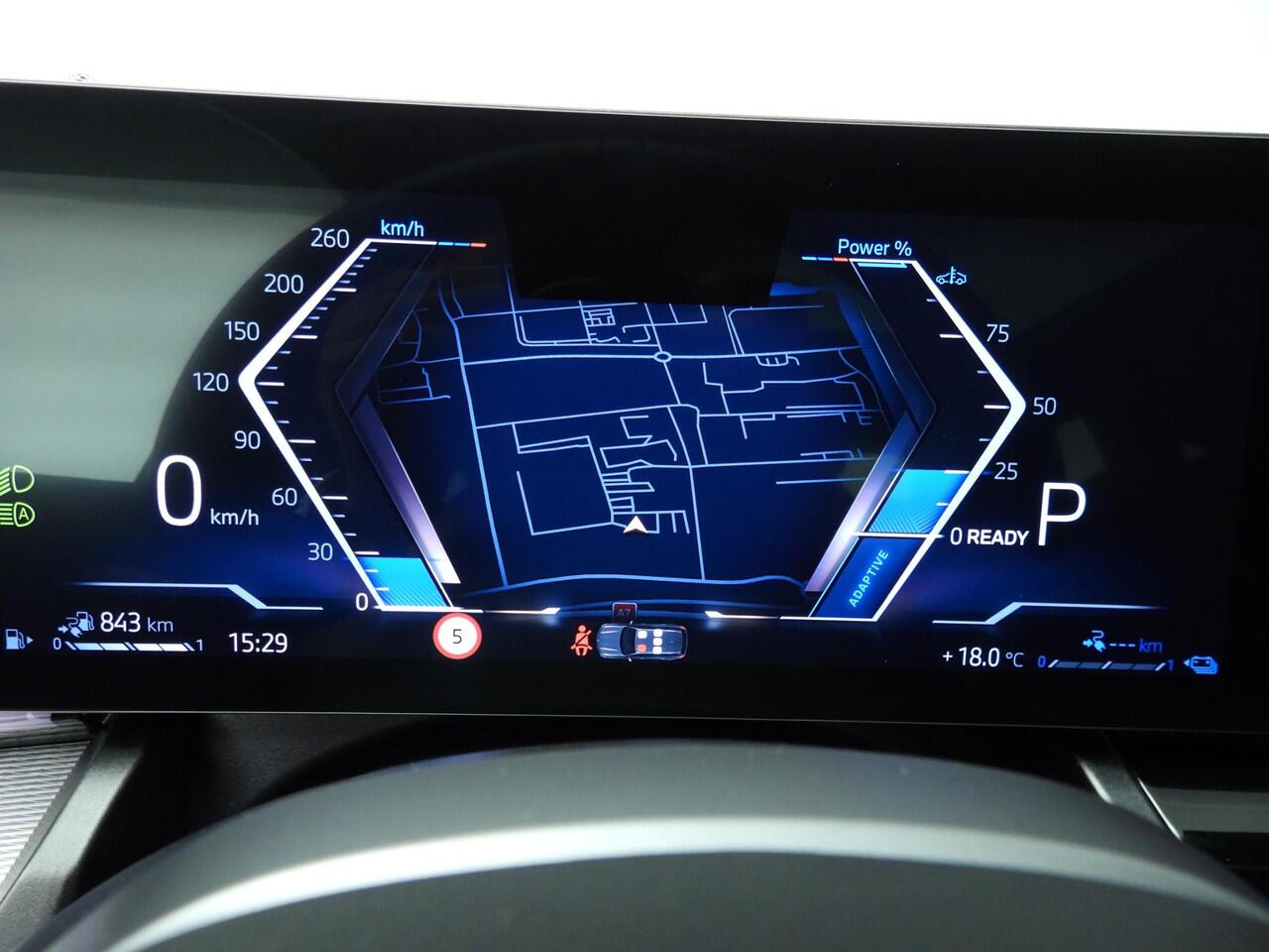 BMW 5-SERIE Touring 530e | M-Sportpakket | LED | Navigatie | Panoramadak | Trekhaak | Sportstoelen | DAB | Harman-kardon sound | Alu 19 inch