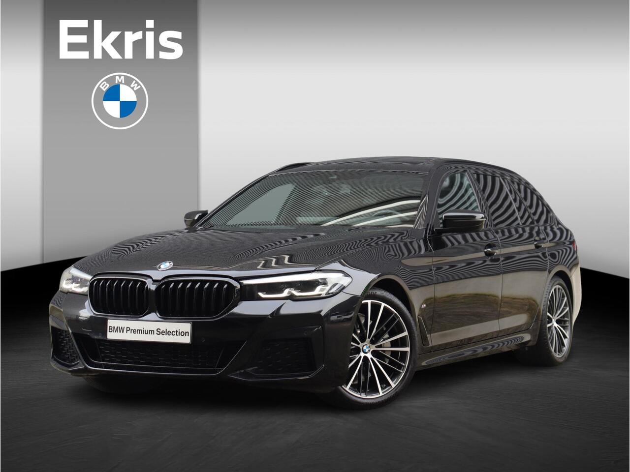 BMW 5-SERIE Touring 530i | High Executive | M Sportpakket | Panodak | Head-Up | HiFi | Achteruitrijcamera | Comfort Access | M Sportstoelen | Elektr. Achterklep | 19'' LMV
