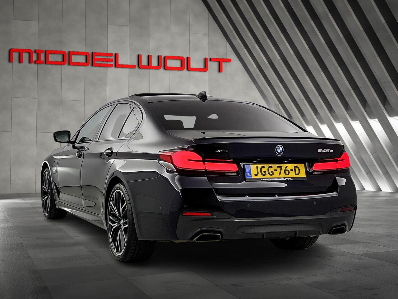 BMW 5-SERIE 545e 6 Cillin 286 PK XDrive M-Sport Schuif-dak/M-Remm/Laser/20LMV