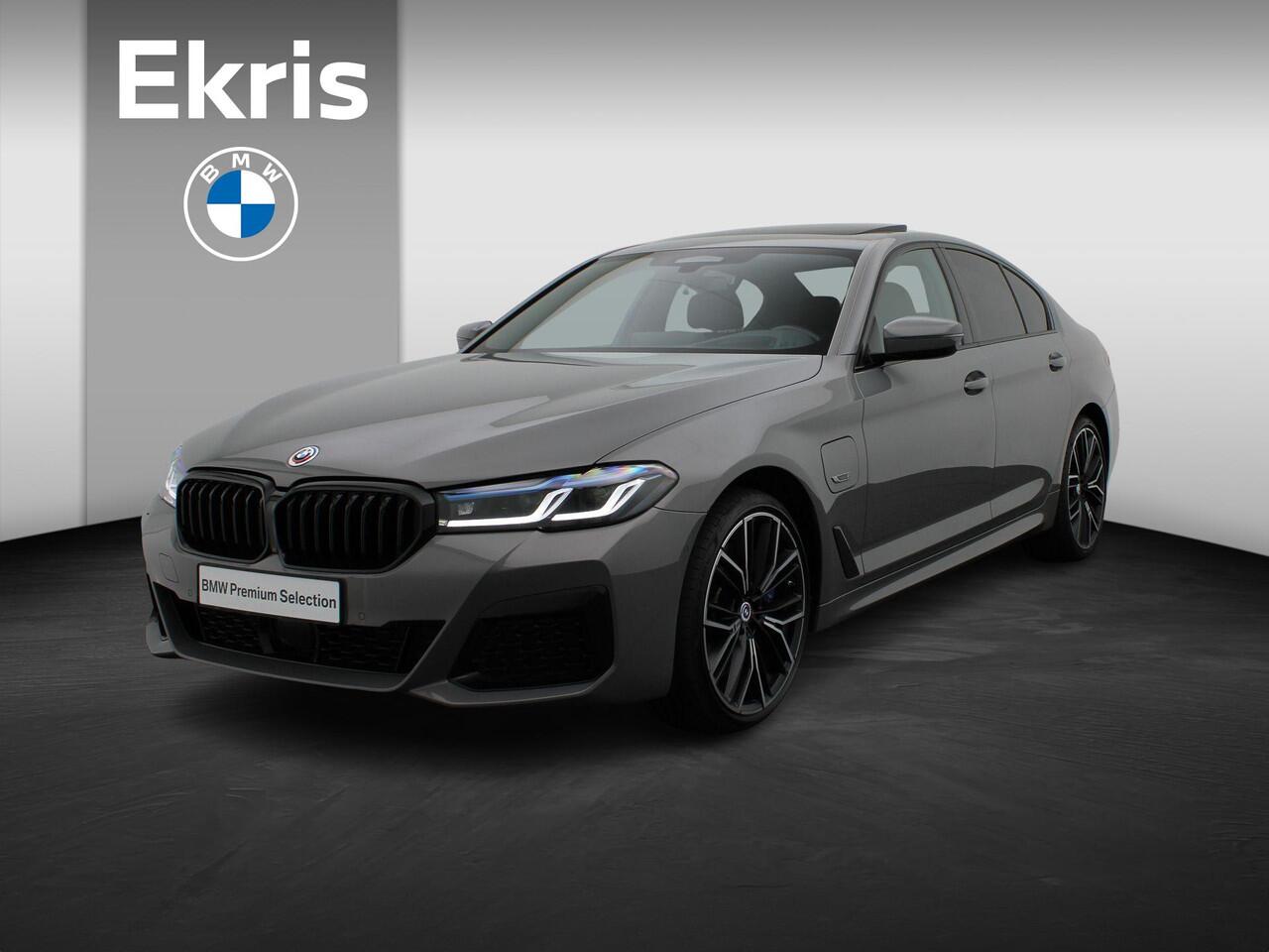 BMW 5-SERIE Sedan 545e xDrive M Sportpakket | Innovationspaket | Driving Assistant Prof. | Head-Up Display | Harman Kardon | 20"
