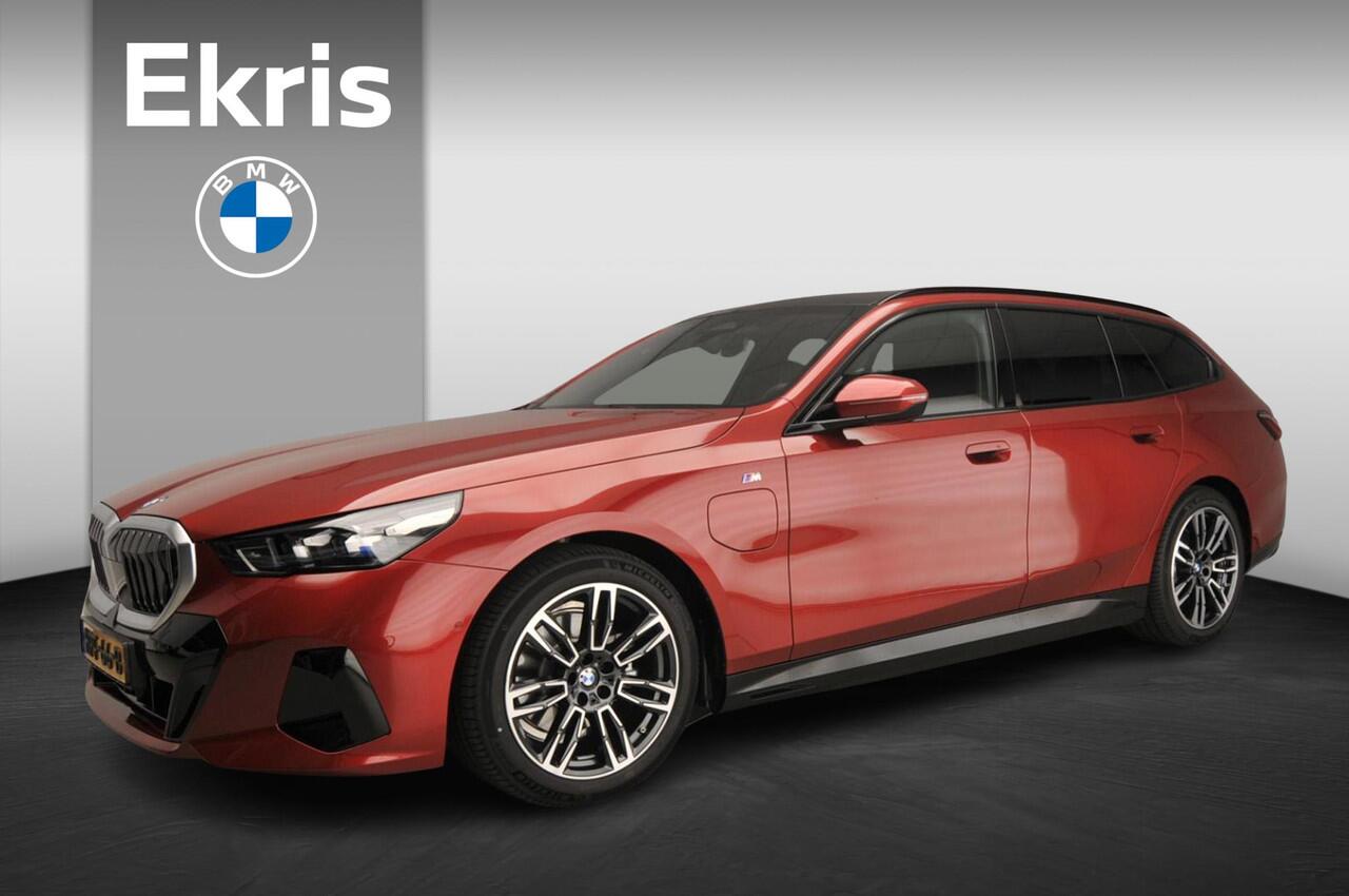BMW 5-SERIE Touring 530e M-Sportpakket | LED | Navigatie | Trekhaak | Schuifdak | Active cruise | DAB | Harman-kardon sound | Alu 19 inch