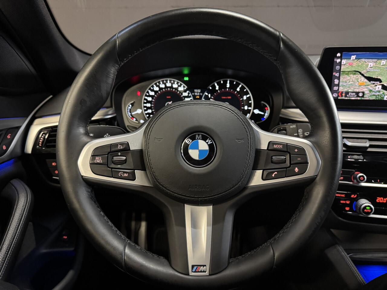 BMW 5-SERIE Touring 520i Corporate Lease Executive | M-Sport | M Aerodynamica | Sfeerverlichting | 19'' | Full LED | Camera | Elektr. trekhaak