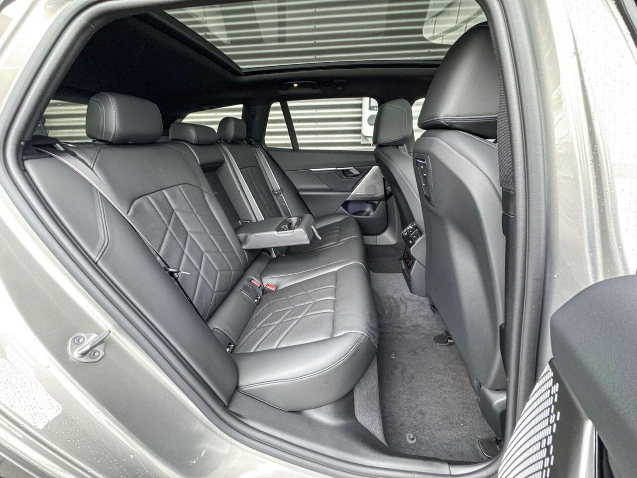 BMW 5-SERIE Touring 520i | M Sport Pro | Innovation Pack | Travel Pack | Comfort Pack | Trekhaak