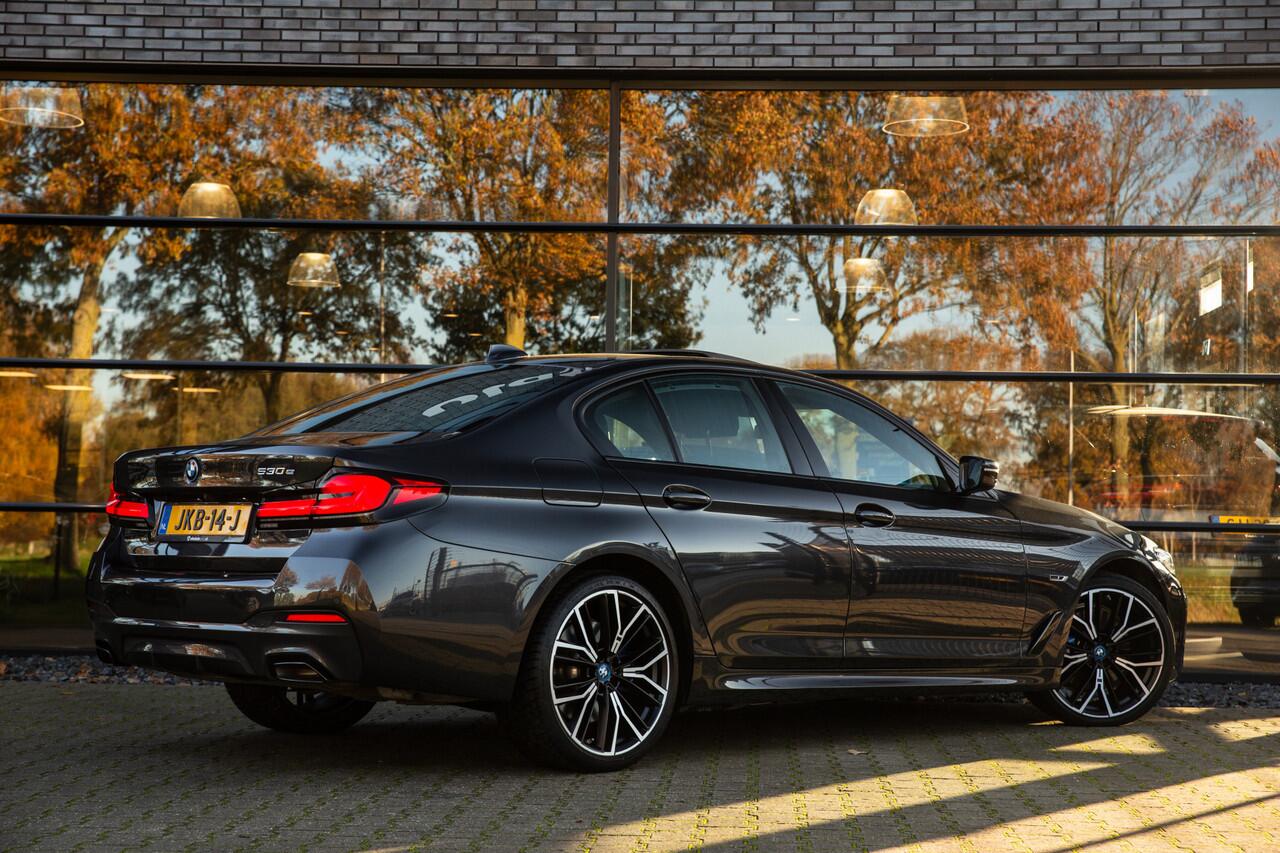 BMW 5-SERIE 530e Business Edition M-sport , Panoramadak, Harman/Kardon, Keyless entry,