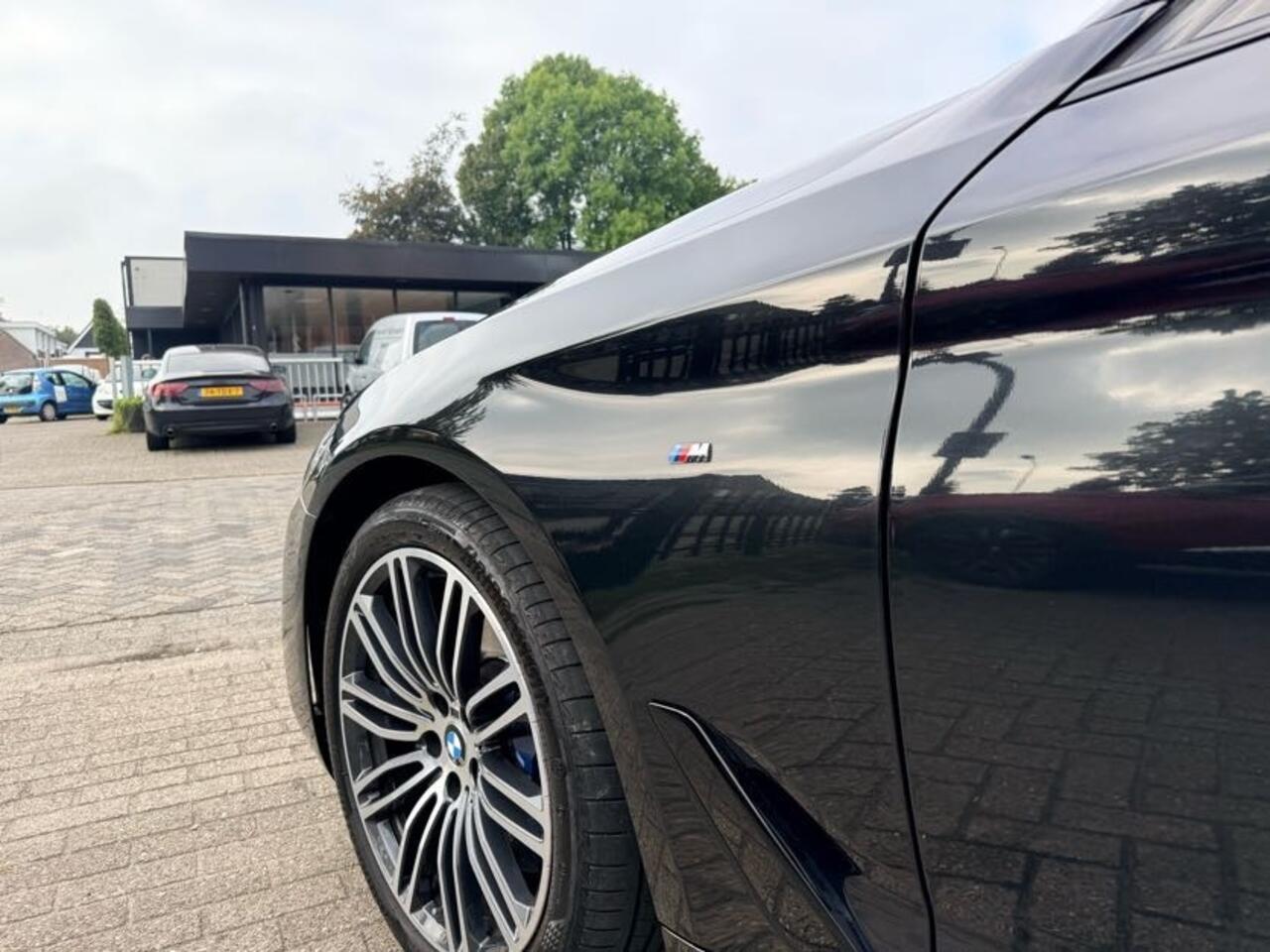 BMW 5-SERIE 540i xD High Exclusive Edition Full options!