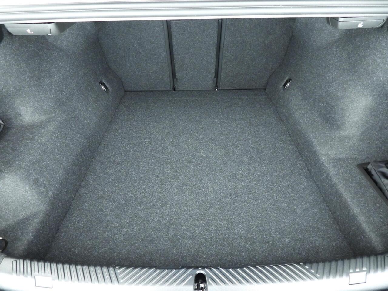 BMW 5-SERIE 530e M Sport Edition | M Sportpakket Pro | Innovation Pack | Travel Pack | Panoramadak